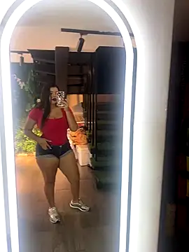 SiennaMonroe  online show from September 17, 2025, 4:09 pm
