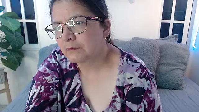 Linda banks  online show from November 27, 2025, 1:28 am