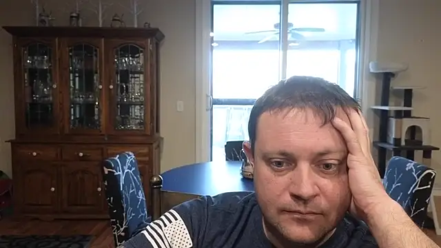 Snapshot of slickquickie2 chatting on April 20, 2026, 4:30 pm slickquickie2 online show from April 20, 2026, 4:30 pm