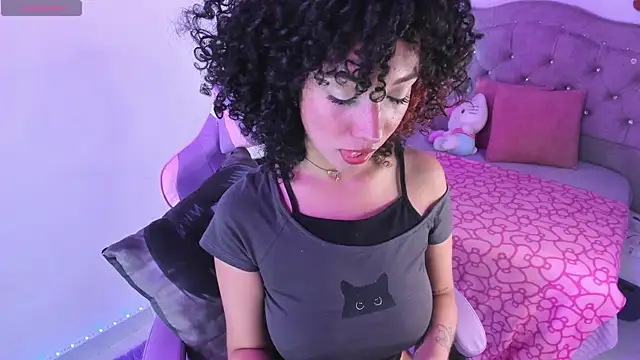 Snapshot of aline_ackerman chatting on April 22, 2026, 7:31 pm aline ackerman online show from April 22, 2026, 7:31 pm