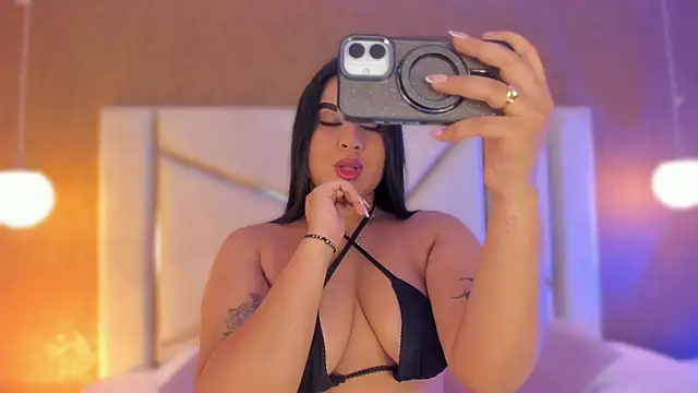 Caro Suarez online show from September 24, 2025, 12:00 pm