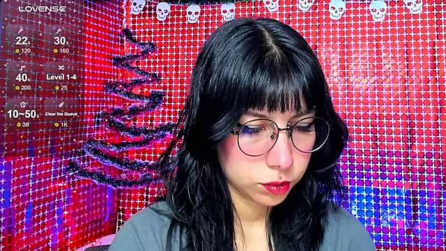 Rose 72 online show from December 4, 2025, 7:46 pm