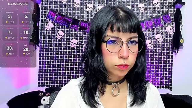 Snapshot of Rose_72 chatting on October 23, 2025, 7:34 pm Rose 72 online show from October 23, 2025, 7:34 pm