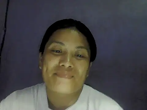 Uniquebeauty32 online show from July 17, 2026, 4:15 pm