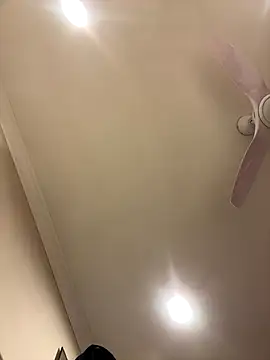 brittanysparks online show from December 2, 2025, 7:43 am