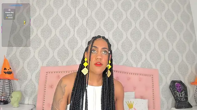 OnlyGia online show from October 30, 2025, 7:44 pm