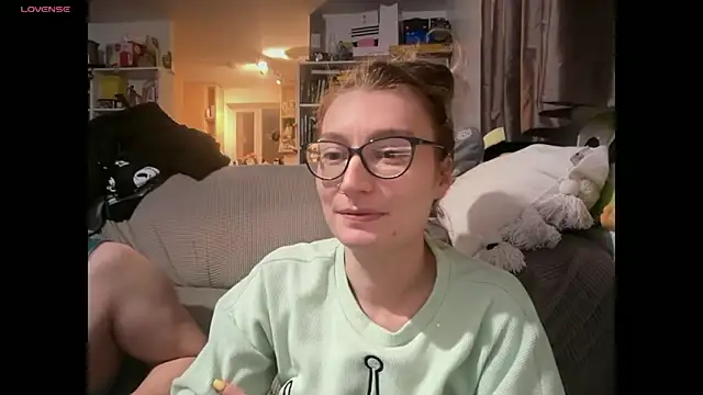 harleyblair online show from April 7, 2026, 10:11 pm