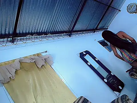 Anthonella valentina online show from April 16, 2026, 2:23 am