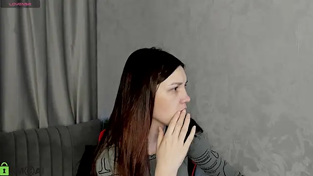 MalvinaDream online show from March 6, 2026, 1:44 am