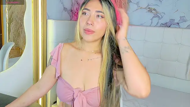 Snapshot of _ManuVeelez chatting on December 21, 2025, 8:20 pm ManuVeelez online show from December 21, 2025, 8:20 pm