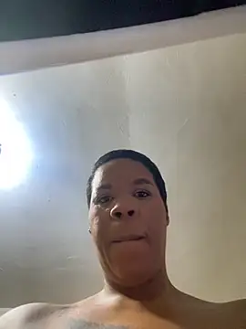 THICKBUNNYCHICKxxx online show from October 7, 2025, 8:21 pm