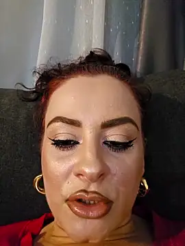 Snapshot of ShineBright88 chatting on February 25, 2026, 7:47 pm ShineBright88 online show from February 25, 2026, 7:47 pm