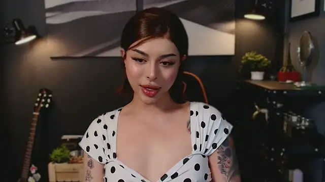 LUNACOCKSLAYER online show from January 8, 2026, 12:38 am