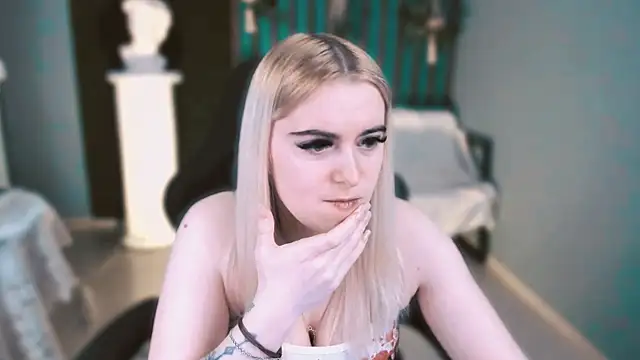 Snapshot of Stef_Nicks chatting on March 1, 2026, 9:09 am Stef Nicks online show from March 1, 2026, 9:09 am