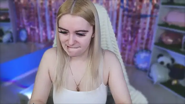 Snapshot of Stef_Nicks chatting on February 12, 2026, 9:09 am Stef Nicks online show from February 12, 2026, 9:09 am