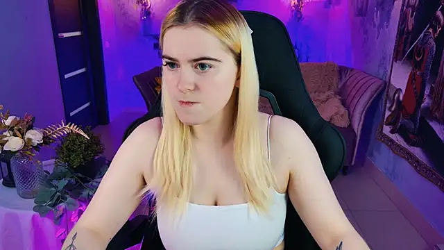 Snapshot of Stef_Nicks chatting on January 16, 2026, 9:02 am Stef Nicks online show from January 16, 2026, 9:02 am