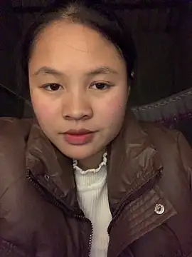 NhuFox online show from December 1, 2025, 1:01 pm