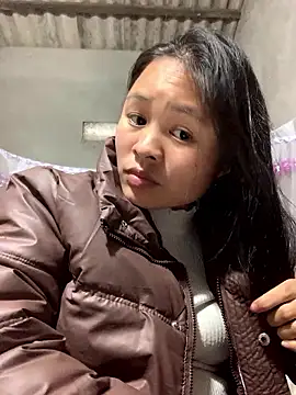 NhuFox online show from January 6, 2026, 7:34 am