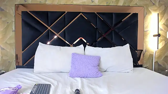 AliciaJerez1 online show from October 23, 2025, 12:31 am