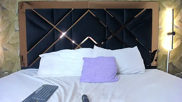 AliciaJerez1 online show from October 9, 2025, 8:48 am