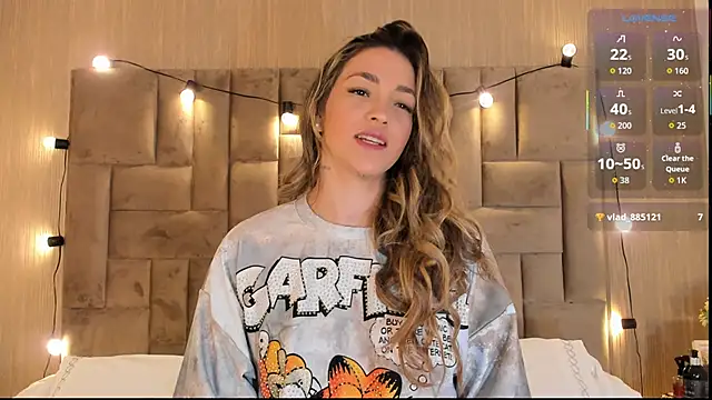 ClaradelMar online show from November 15, 2025, 10:30 am