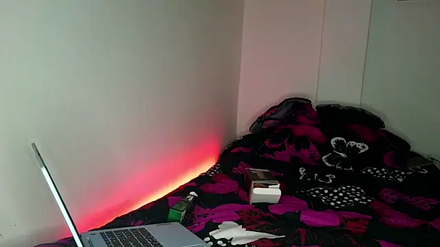 Snapshot of Adsley_ass chatting on October 2, 2025, 8:01 pm Adsley ass online show from October 2, 2025, 8:01 pm