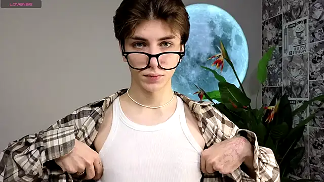 Oliver Starboy online show from October 3, 2025, 5:20 am