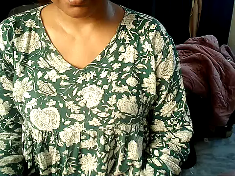 Snapshot of Anaconda-Mall chatting on February 16, 2026, 11:02 pm Anaconda-Mall online show from February 16, 2026, 11:02 pm