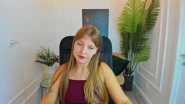 SaraMayki online show from September 19, 2025, 12:31 pm