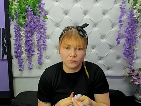 JuliettaRousse69 online show from September 9, 2025, 12:36 pm