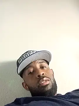 JazziEezyLdy online show from March 28, 2026, 7:09 am