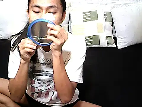 xxhottinybabe online show from January 9, 2026, 11:33 pm