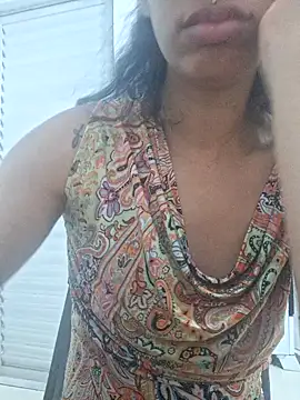 RavenShyfit online show from November 12, 2025, 11:03 am