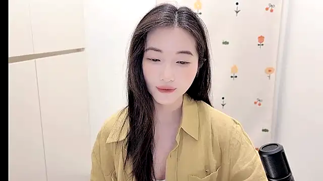 Rosalind xixi online show from November 4, 2025, 2:32 pm