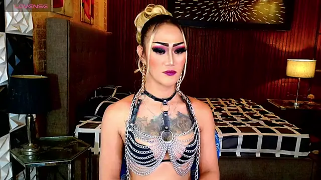 HorseCockDivine online show from July 14, 2026, 2:05 am