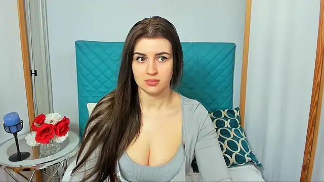 Snapshot of JessieAlone chatting on February 11, 2026, 6:13 am JessieAlone online show from February 11, 2026, 6:13 am