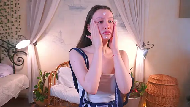 EvaDowe online show from February 23, 2026, 4:14 am