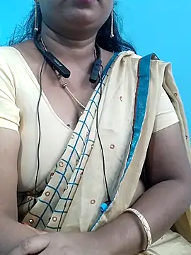 yelmaji91 online show from November 14, 2025, 6:39 am