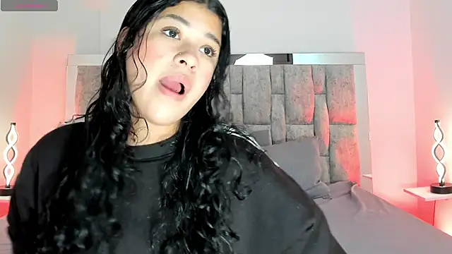 Snapshot of Ivy_nt chatting on September 14, 2025, 1:00 pm Ivy nt online show from September 14, 2025, 1:00 pm