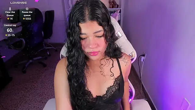 Snapshot of Ivy_nt chatting on September 19, 2025, 7:01 am Ivy nt online show from September 19, 2025, 7:01 am