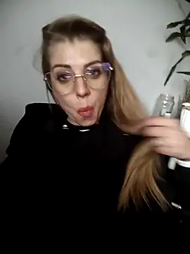 Snapshot of Hyupobigih chatting on October 14, 2025, 2:39 pm Hyupobigih online show from October 14, 2025, 2:39 pm