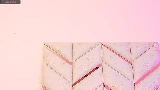 AlanaDoll online show from February 11, 2026, 2:39 pm