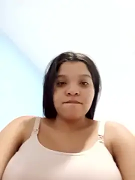 VictoriDior online show from December 18, 2025, 5:12 am