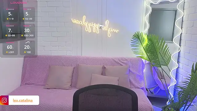 Snapshot of Lexy_tay chatting on October 8, 2025, 11:45 am Lexy tay online show from October 8, 2025, 11:45 am