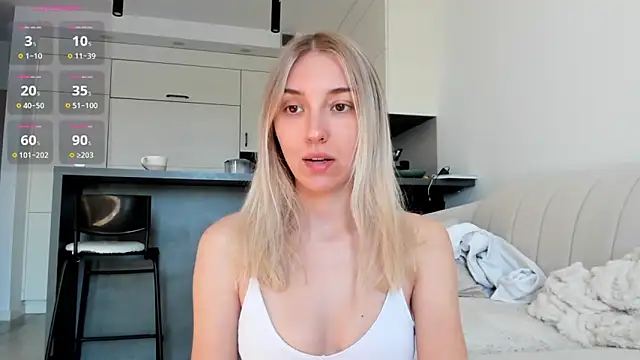Snapshot of Sunny_Rina_ chatting on June 27, 2026, 6:52 am Sunny Rina online show from June 27, 2026, 6:52 am