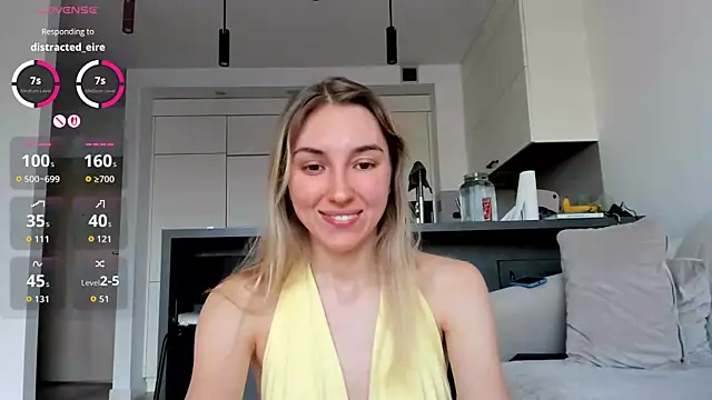 Sunny Rina  online show from February 2, 2026, 9:08 am