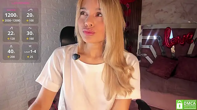 Snapshot of hot_cupid01 chatting on February 27, 2026, 10:48 am hot cupid01 online show from February 27, 2026, 10:48 am