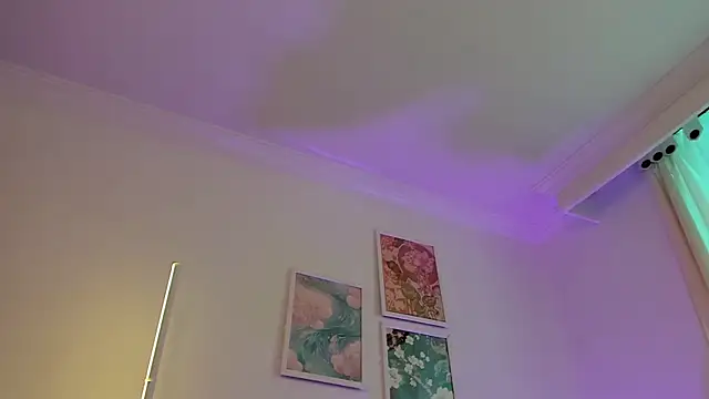 Snapshot of canelleGarces chatting on February 10, 2026, 6:07 pm canelleGarces online show from February 10, 2026, 6:07 pm