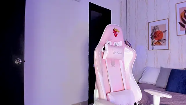 Ayleen Dunkan online show from October 17, 2025, 12:29 pm