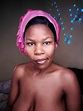 Seductive Yellow Titties online show from March 8, 2026, 1:36 pm